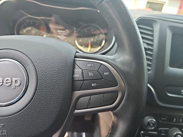 used 2019 Jeep Cherokee car, priced at $10,995