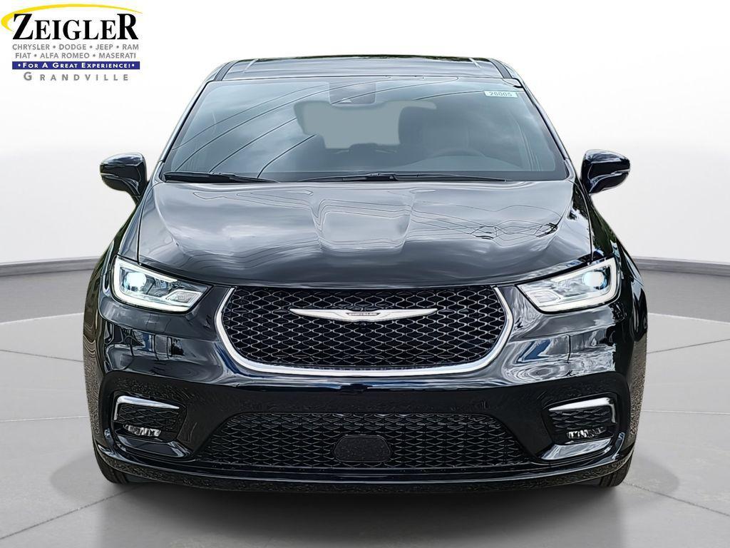 new 2026 Chrysler Pacifica car, priced at $44,460