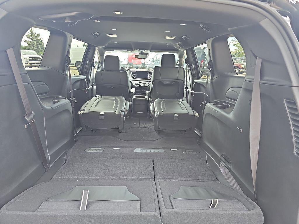 new 2026 Chrysler Pacifica car, priced at $44,460