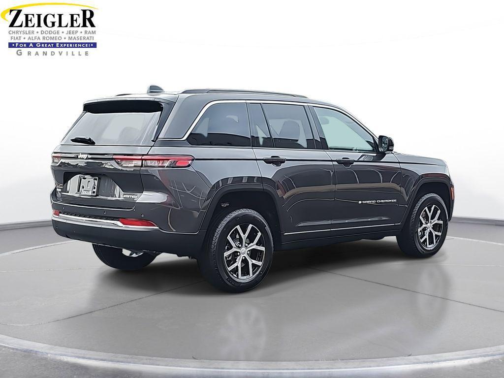 new 2025 Jeep Grand Cherokee car, priced at $46,694