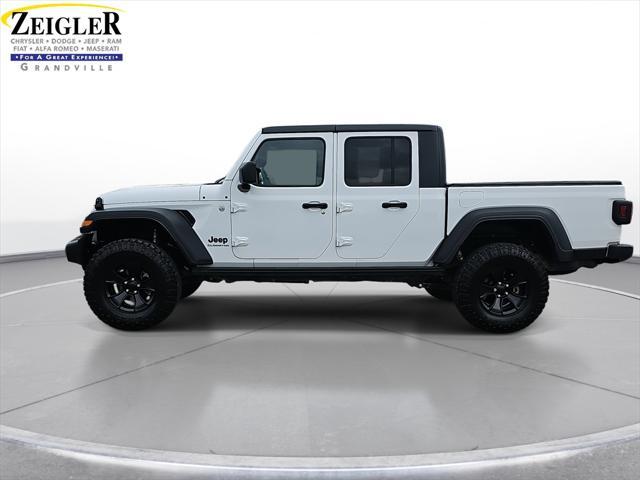 used 2020 Jeep Gladiator car, priced at $31,427