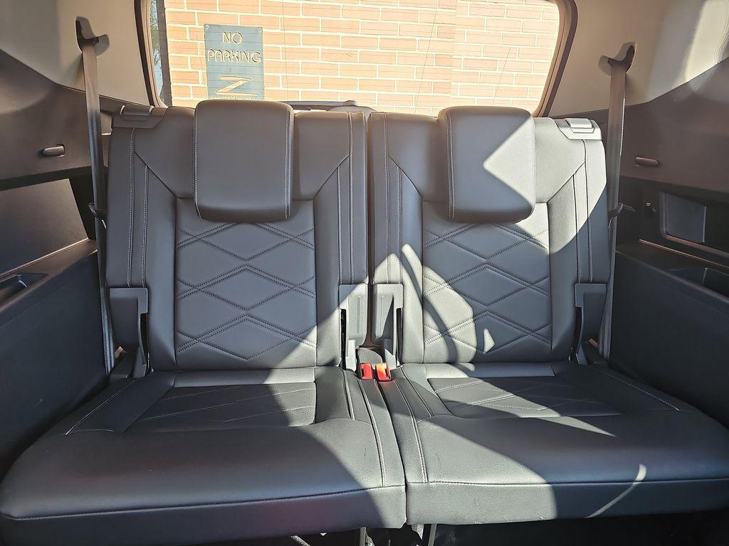 used 2025 Volkswagen Atlas car, priced at $35,500