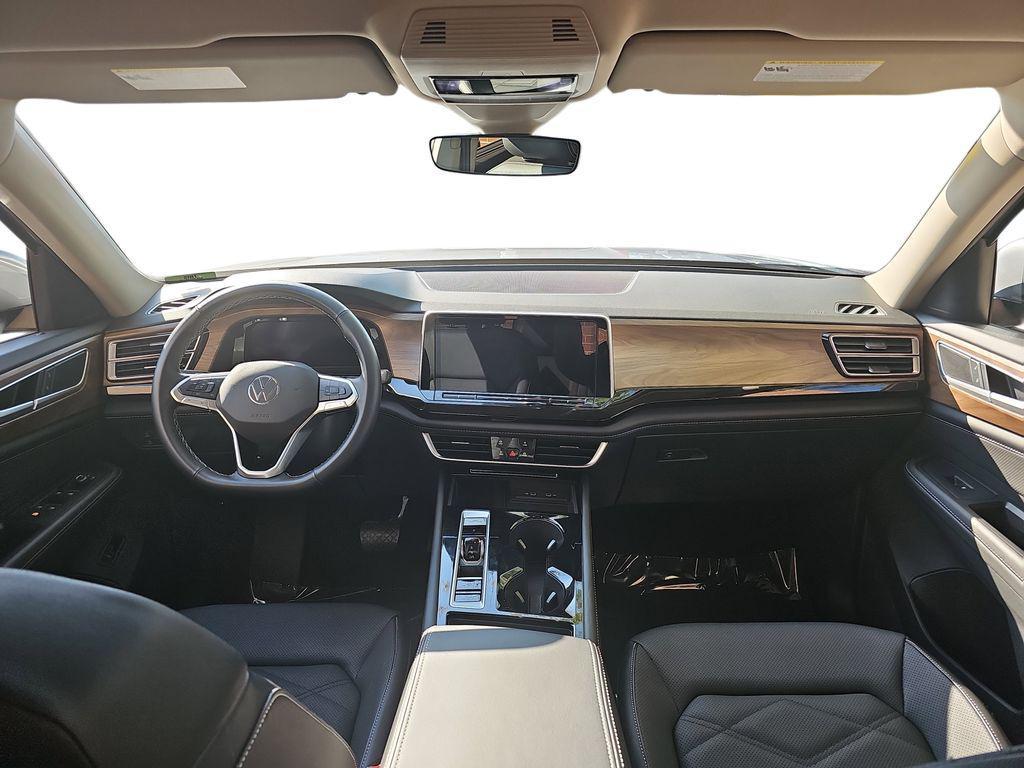 used 2025 Volkswagen Atlas car, priced at $35,500