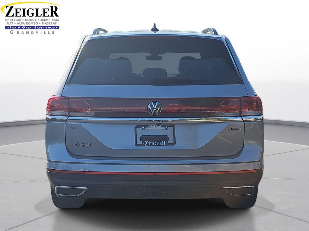 used 2025 Volkswagen Atlas car, priced at $35,500