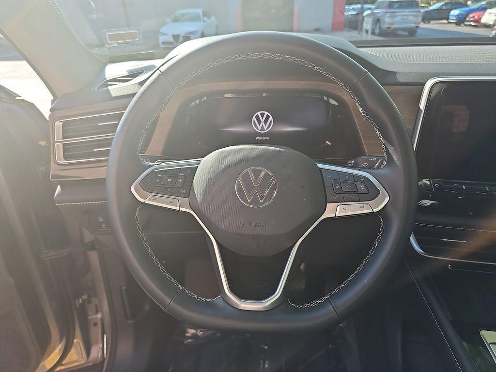 used 2025 Volkswagen Atlas car, priced at $35,500