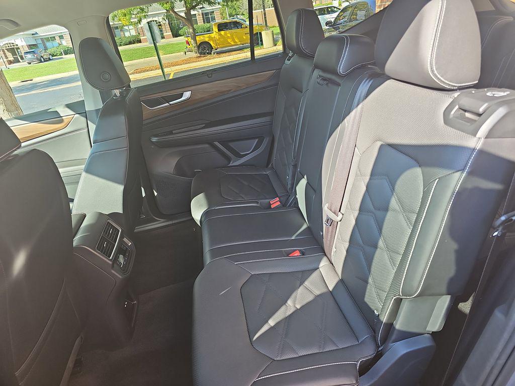 used 2025 Volkswagen Atlas car, priced at $35,500