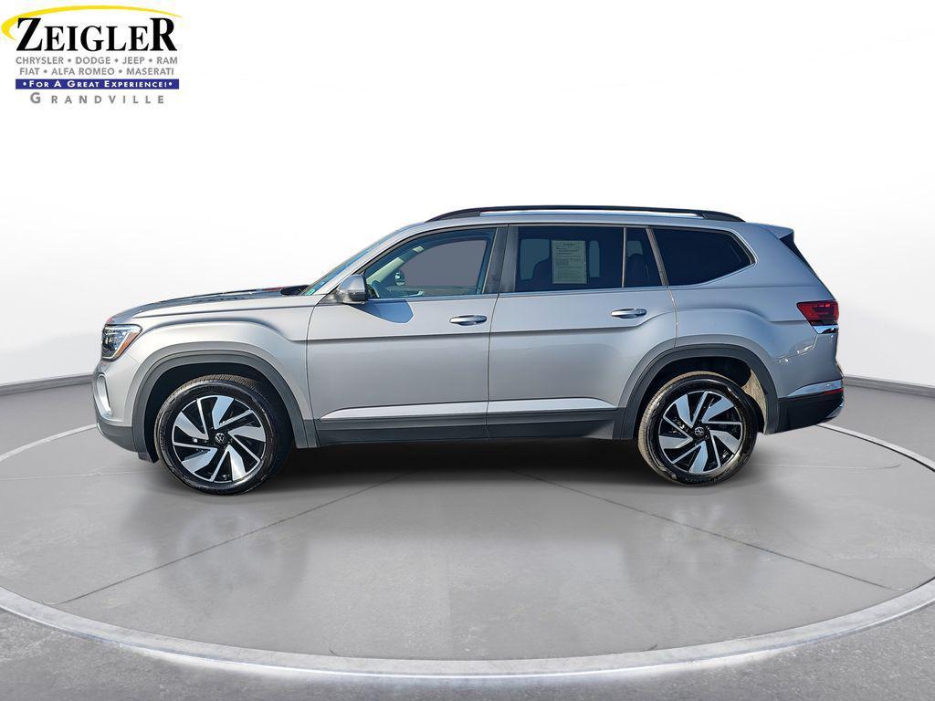used 2025 Volkswagen Atlas car, priced at $35,500