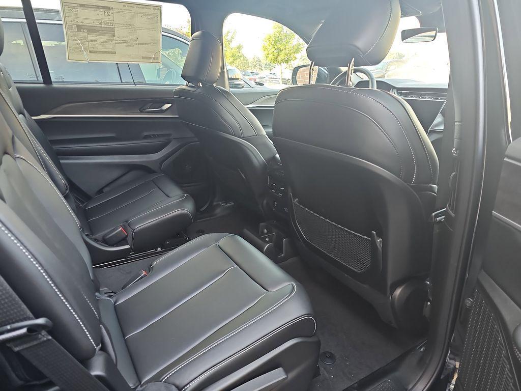 new 2025 Jeep Grand Cherokee L car, priced at $46,454