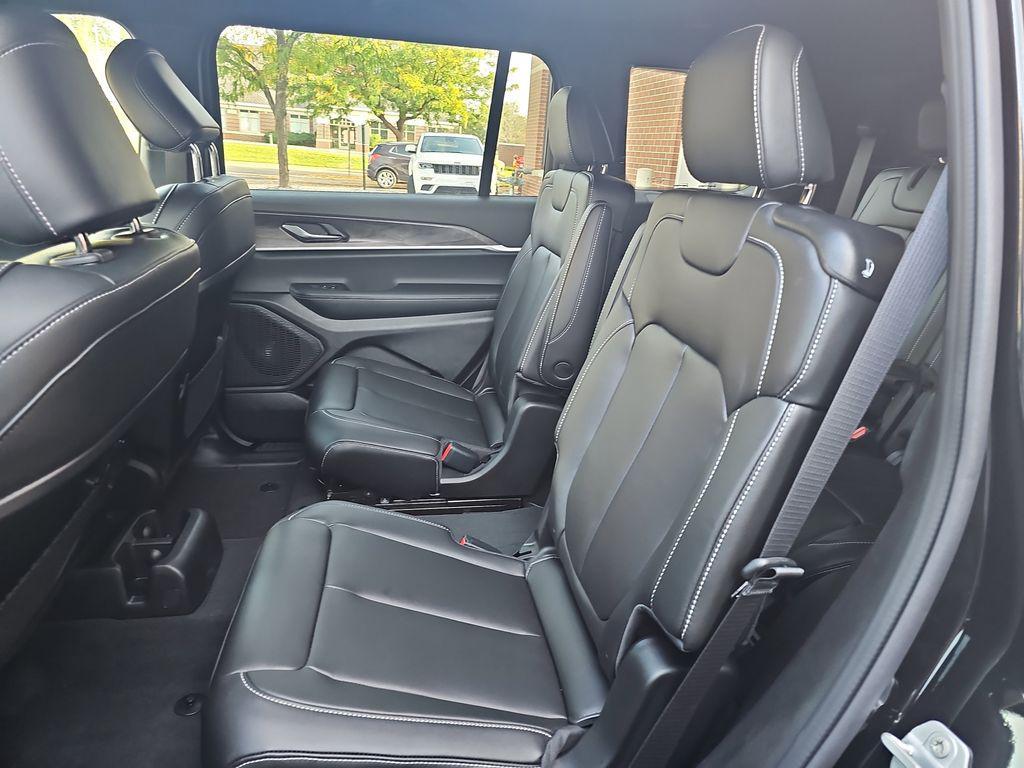 new 2025 Jeep Grand Cherokee L car, priced at $46,454