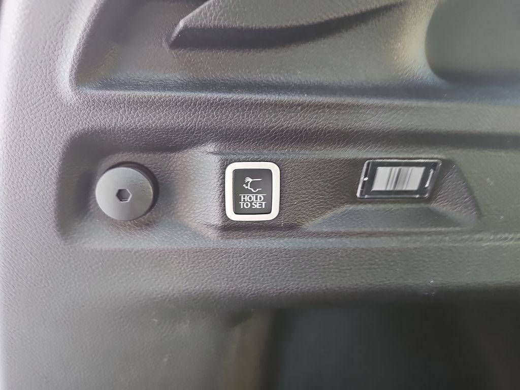 new 2025 Jeep Grand Cherokee L car, priced at $46,454