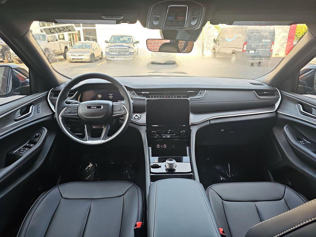 new 2025 Jeep Grand Cherokee L car, priced at $46,454