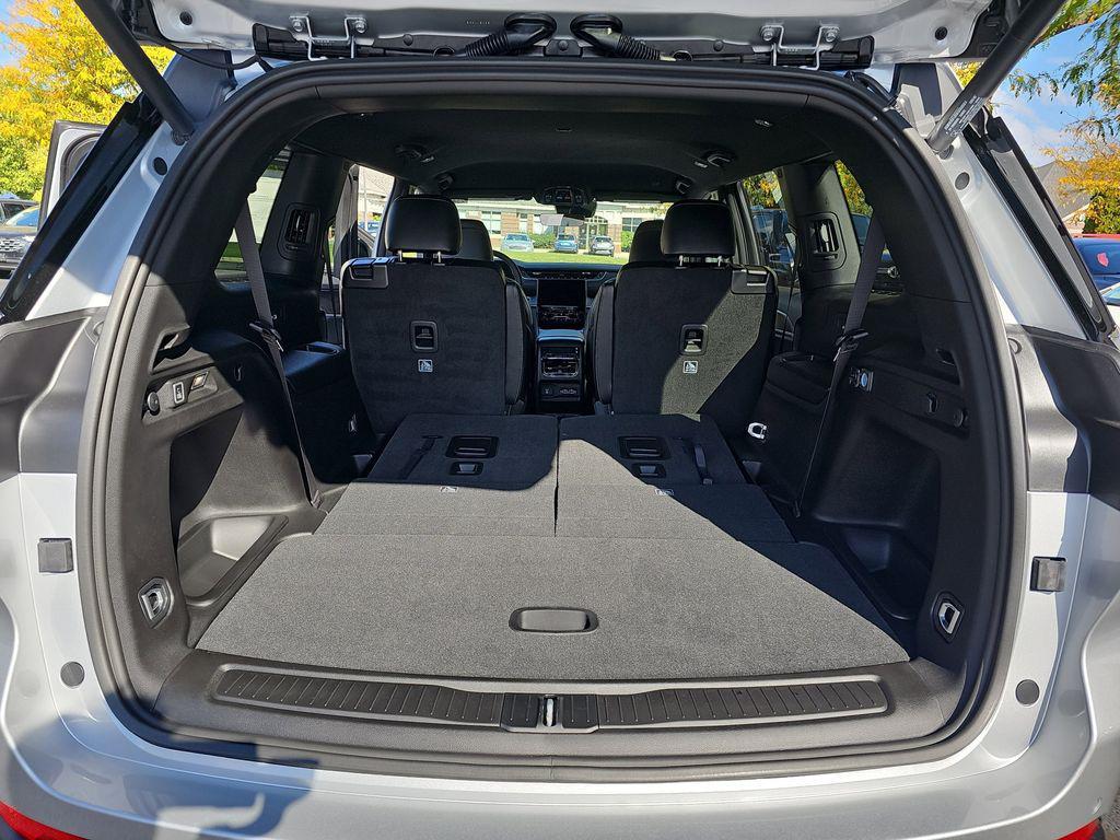 new 2025 Jeep Grand Cherokee L car, priced at $45,056