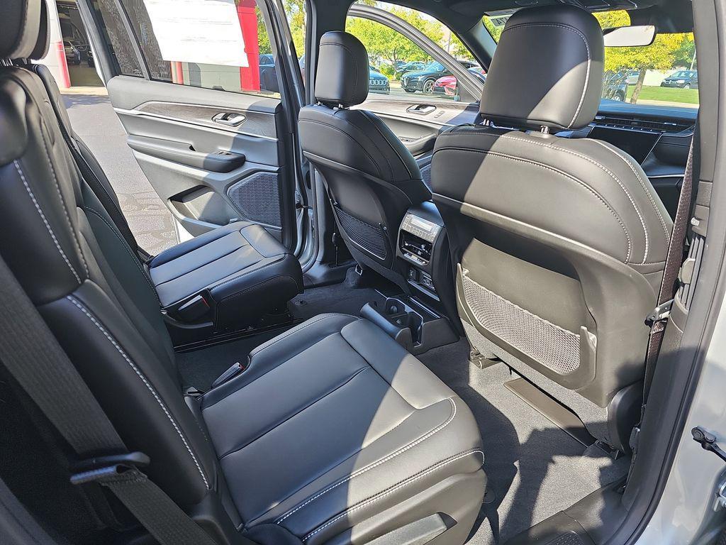 new 2025 Jeep Grand Cherokee L car, priced at $45,056