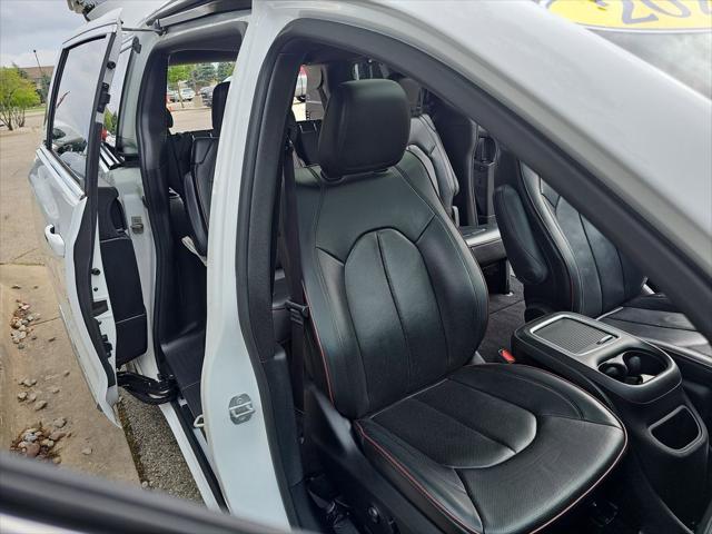 used 2020 Chrysler Pacifica car, priced at $24,995