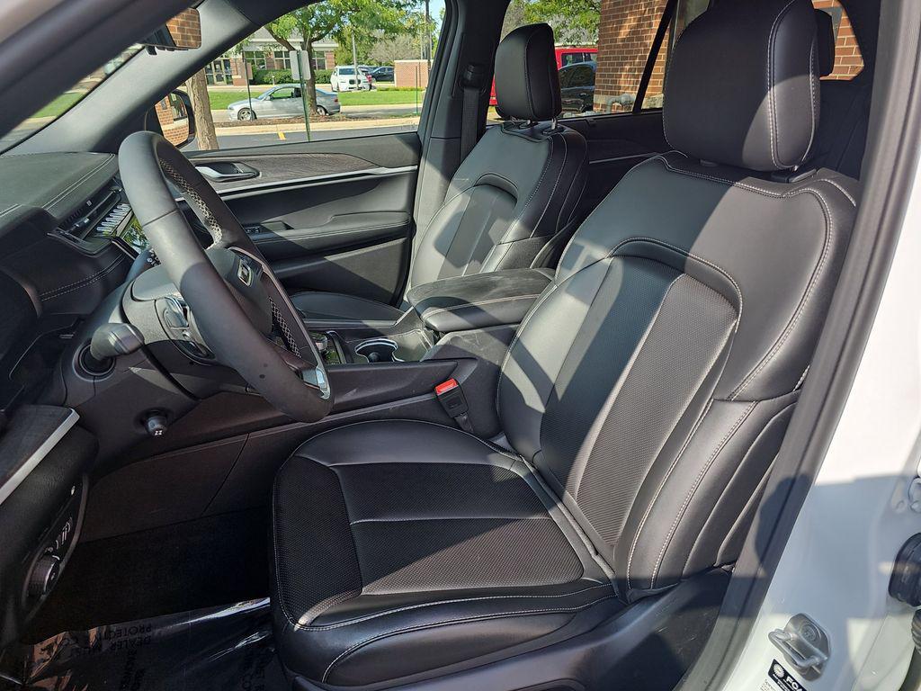 used 2025 Jeep Grand Cherokee 4xe car, priced at $44,000