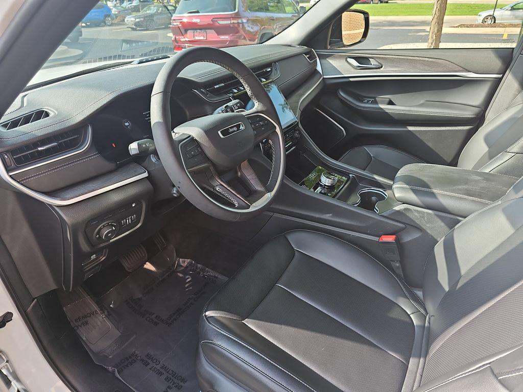 used 2025 Jeep Grand Cherokee 4xe car, priced at $44,000