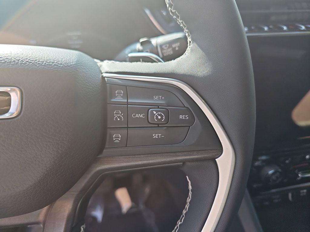 used 2025 Jeep Grand Cherokee 4xe car, priced at $44,000