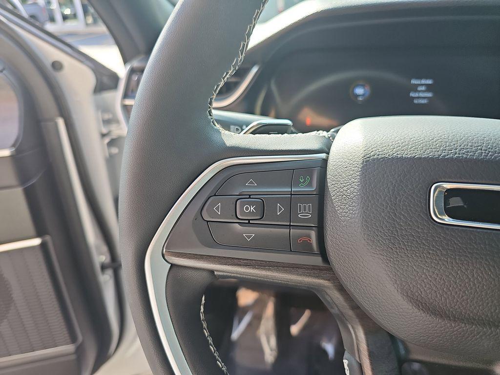 used 2025 Jeep Grand Cherokee 4xe car, priced at $44,000