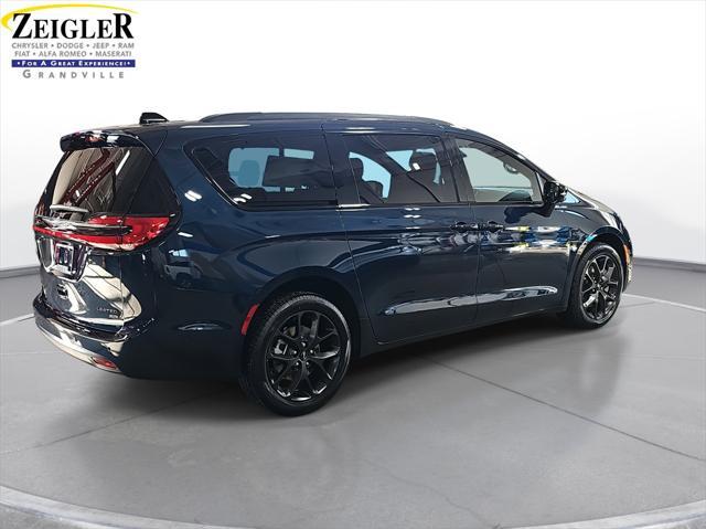 new 2025 Chrysler Pacifica car, priced at $48,349