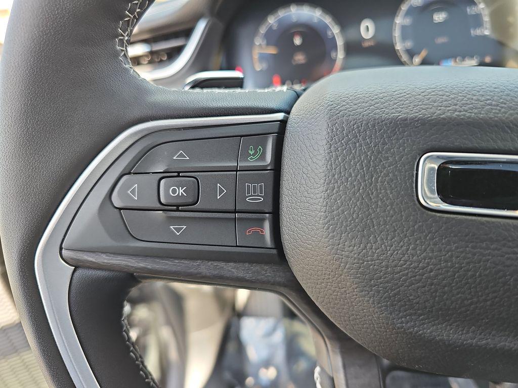 new 2025 Jeep Grand Cherokee L car, priced at $44,454