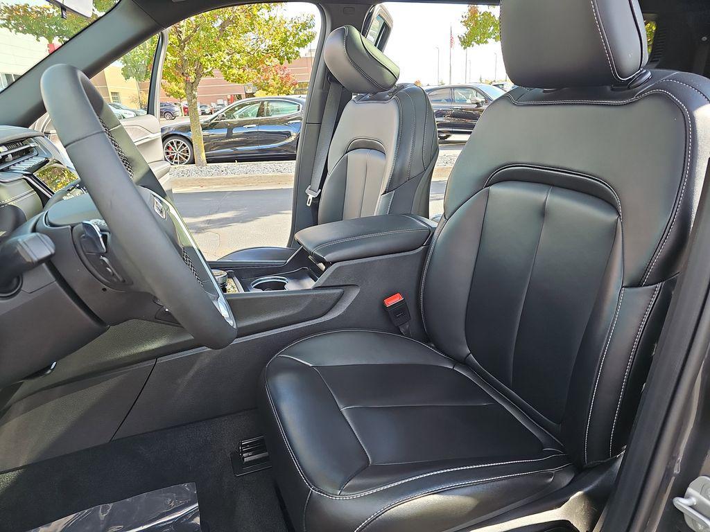 new 2025 Jeep Grand Cherokee L car, priced at $44,454