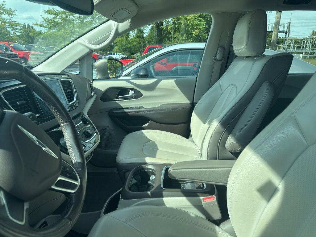 used 2018 Chrysler Pacifica car, priced at $17,995