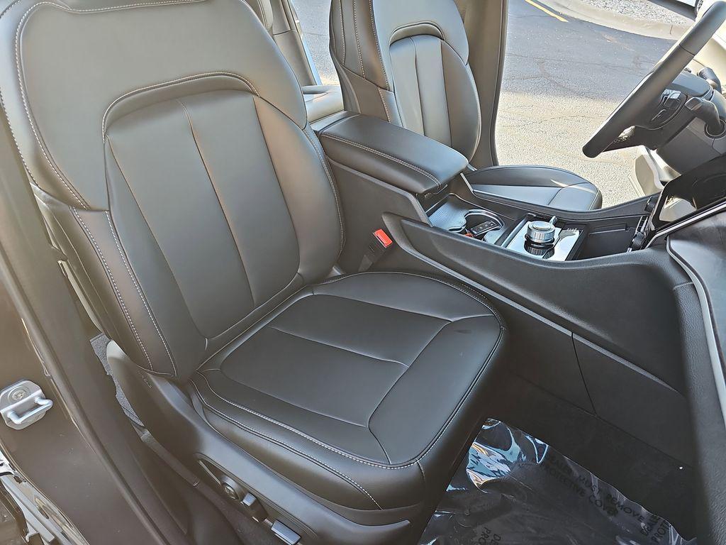 new 2025 Jeep Grand Cherokee car, priced at $44,431