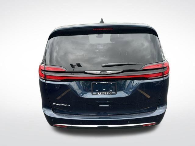 new 2025 Chrysler Pacifica car, priced at $42,247