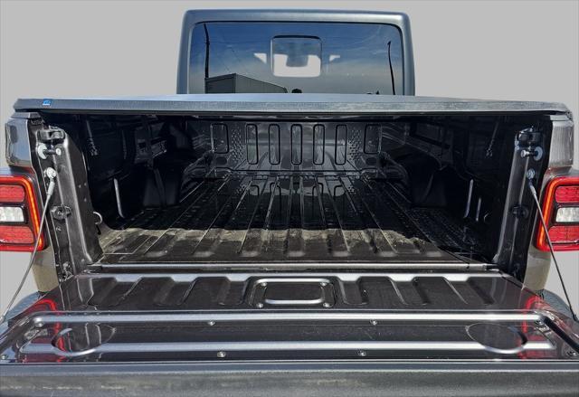 new 2025 Jeep Gladiator car, priced at $48,955