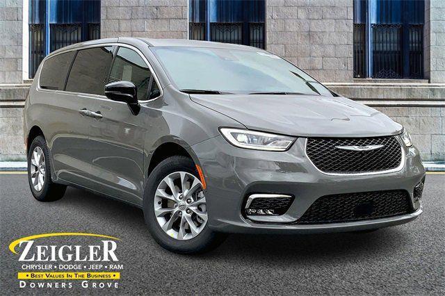 new 2025 Chrysler Pacifica car, priced at $47,843