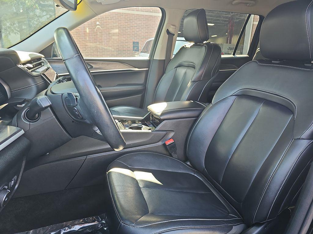 used 2022 Jeep Grand Cherokee L car, priced at $30,500