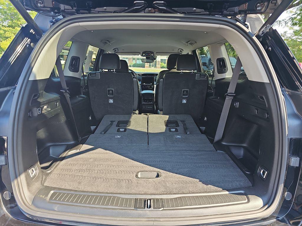 used 2022 Jeep Grand Cherokee L car, priced at $30,500