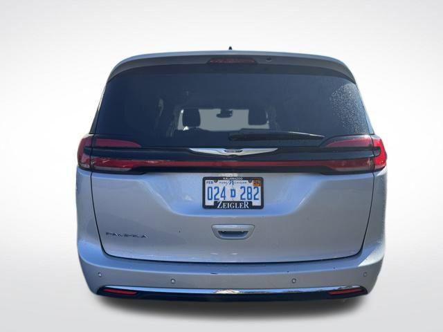 used 2024 Chrysler Pacifica car, priced at $35,000