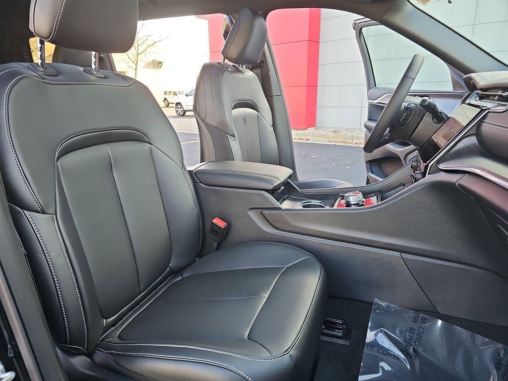 new 2025 Jeep Grand Cherokee L car, priced at $48,875