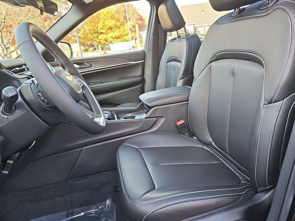 new 2025 Jeep Grand Cherokee L car, priced at $48,875