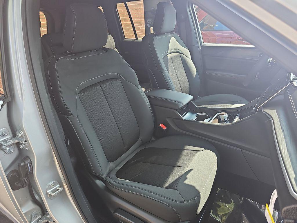 new 2025 Jeep Grand Cherokee car, priced at $41,190