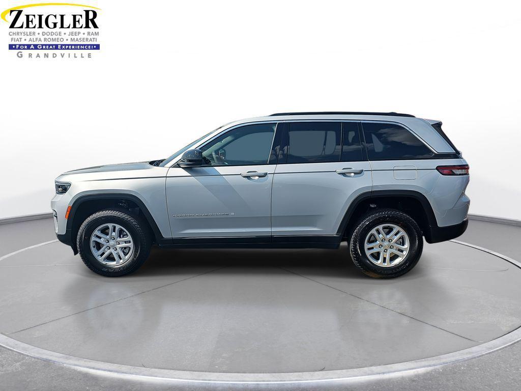 new 2025 Jeep Grand Cherokee car, priced at $41,190