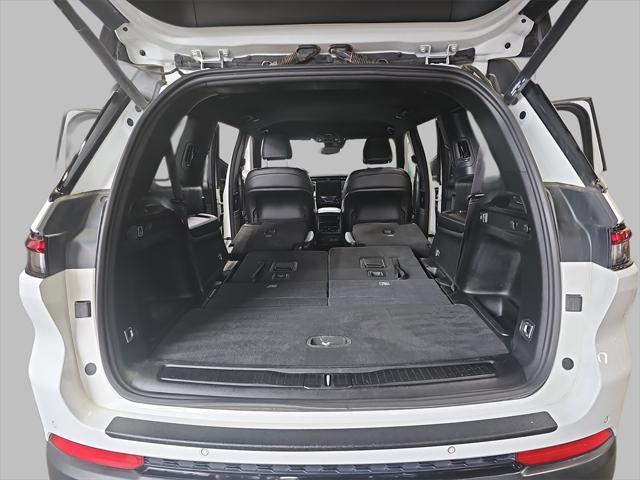 used 2023 Jeep Grand Cherokee L car, priced at $32,500
