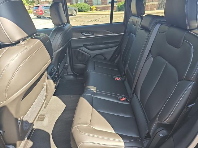 new 2025 Jeep Grand Cherokee car, priced at $48,371
