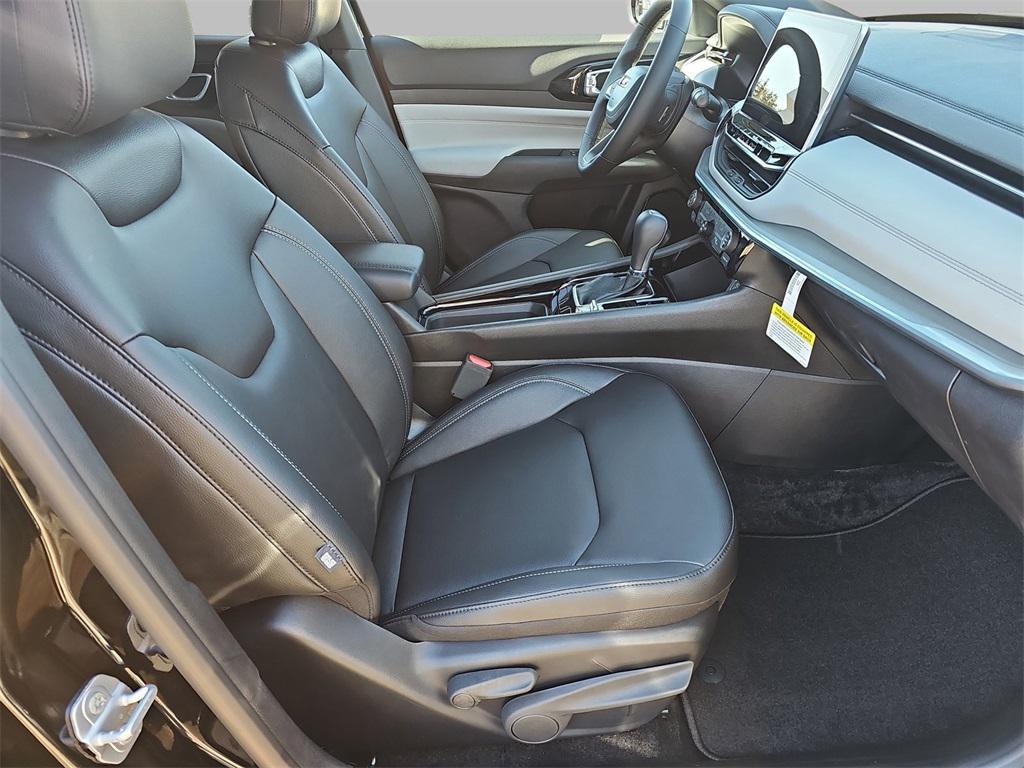 new 2025 Jeep Compass car, priced at $29,435