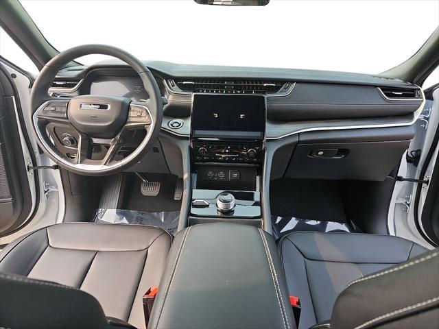 new 2025 Jeep Grand Cherokee car, priced at $44,867