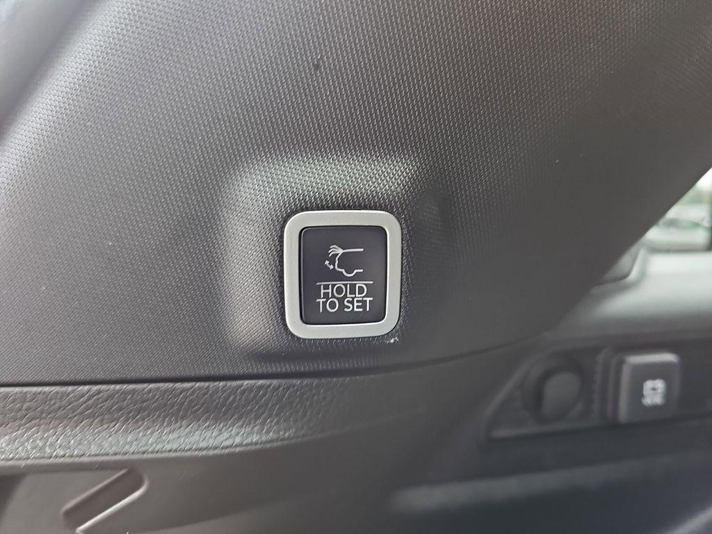 used 2023 Jeep Grand Cherokee car, priced at $32,500