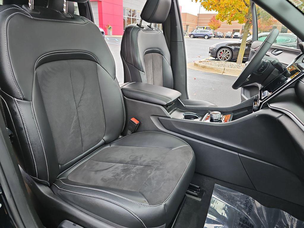 used 2023 Jeep Grand Cherokee car, priced at $32,500