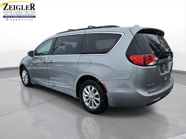 used 2017 Chrysler Pacifica car, priced at $12,400