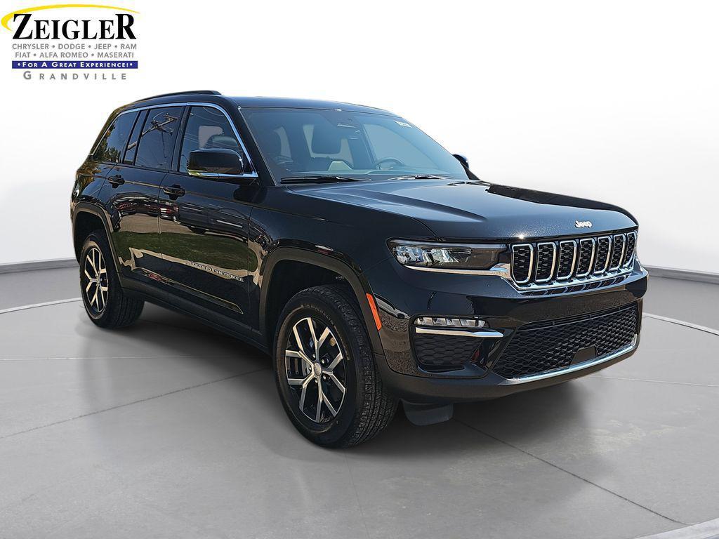 new 2025 Jeep Grand Cherokee car, priced at $47,590