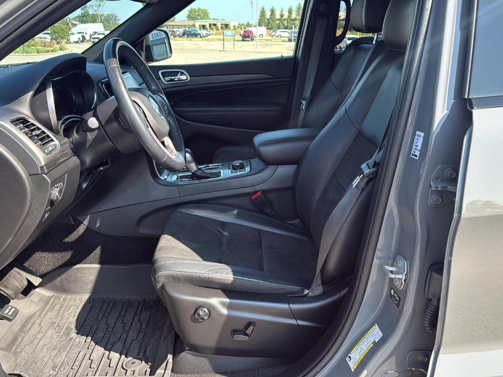 used 2022 Jeep Grand Cherokee WK car, priced at $29,895