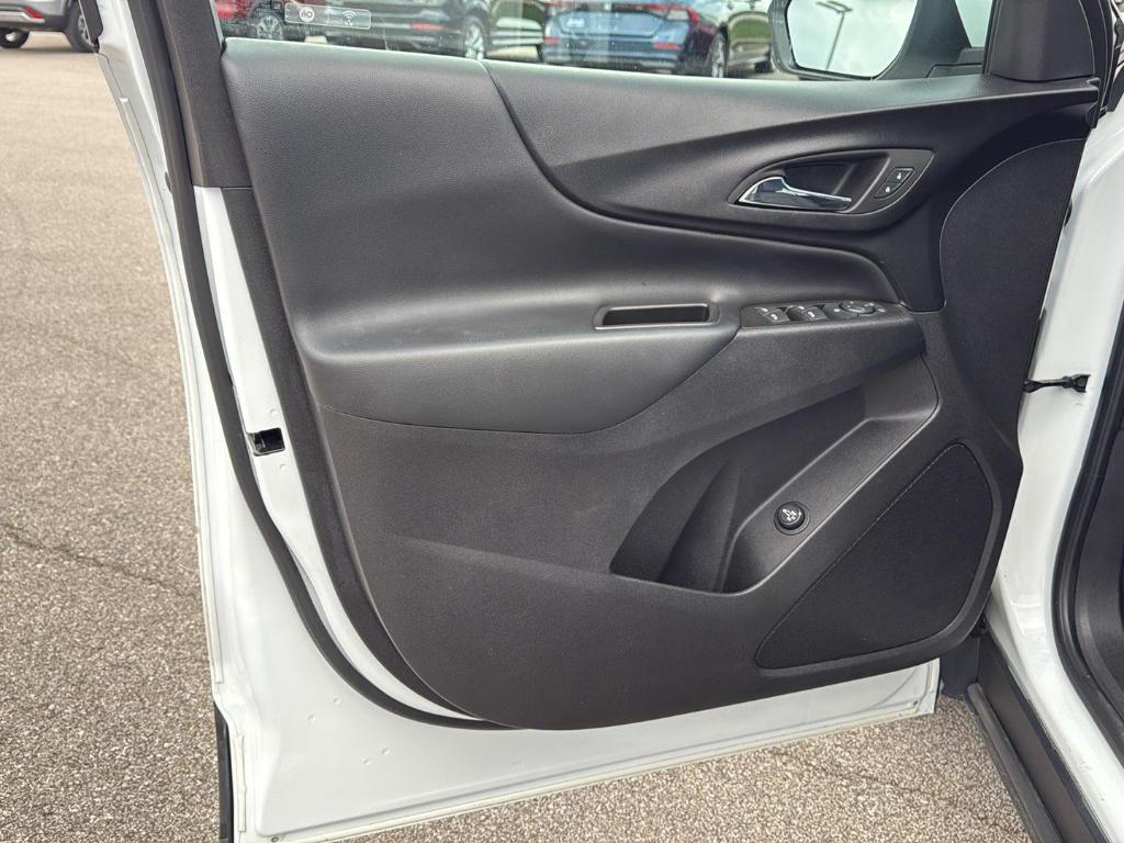 used 2023 Chevrolet Equinox car, priced at $23,495