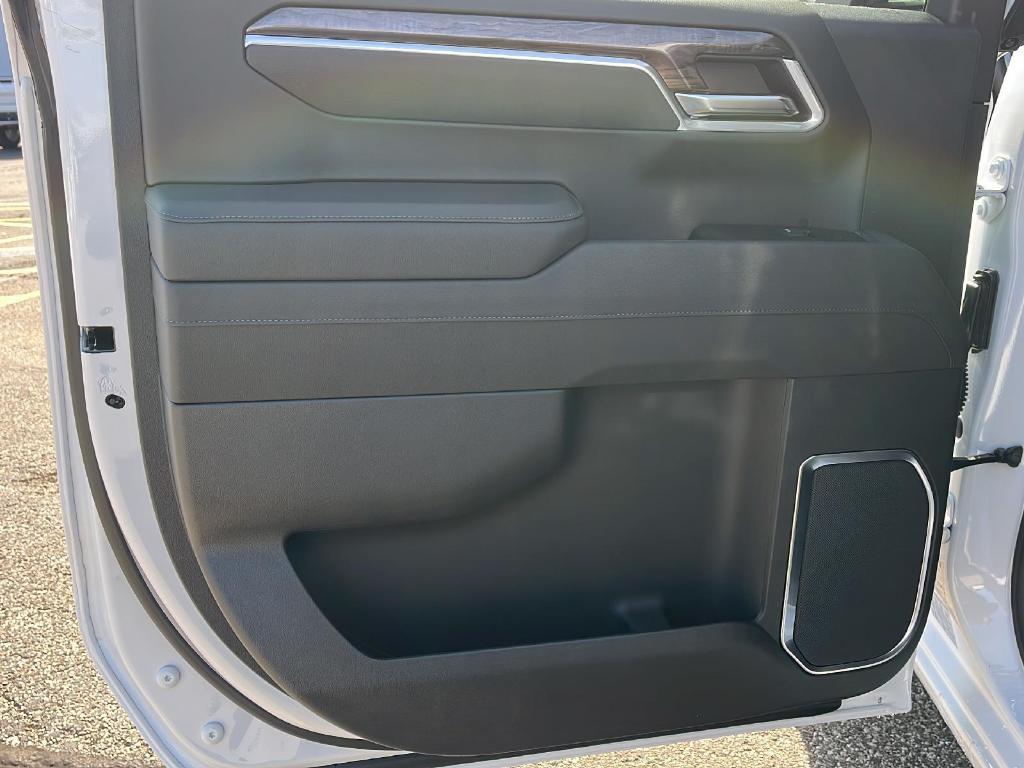 new 2025 Chevrolet Silverado 1500 car, priced at $56,735