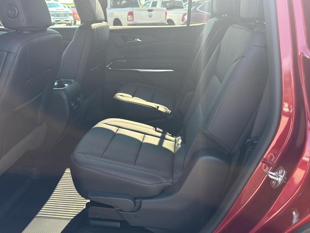 new 2026 Chevrolet Traverse car, priced at $47,880