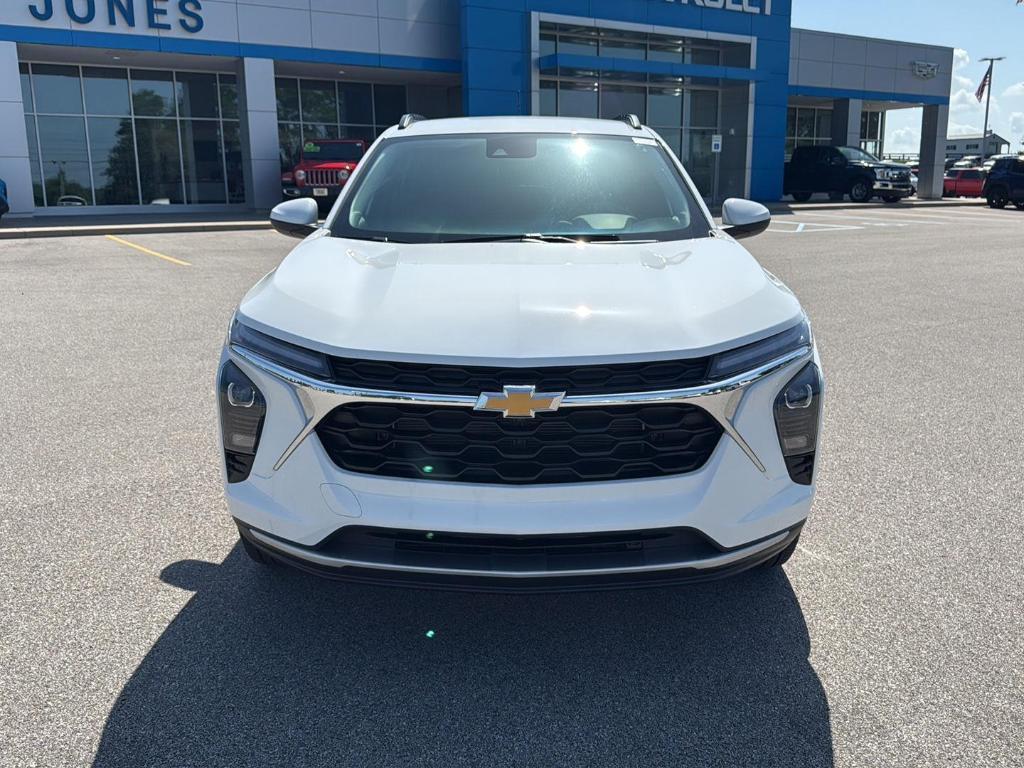 new 2025 Chevrolet Trax car, priced at $24,135